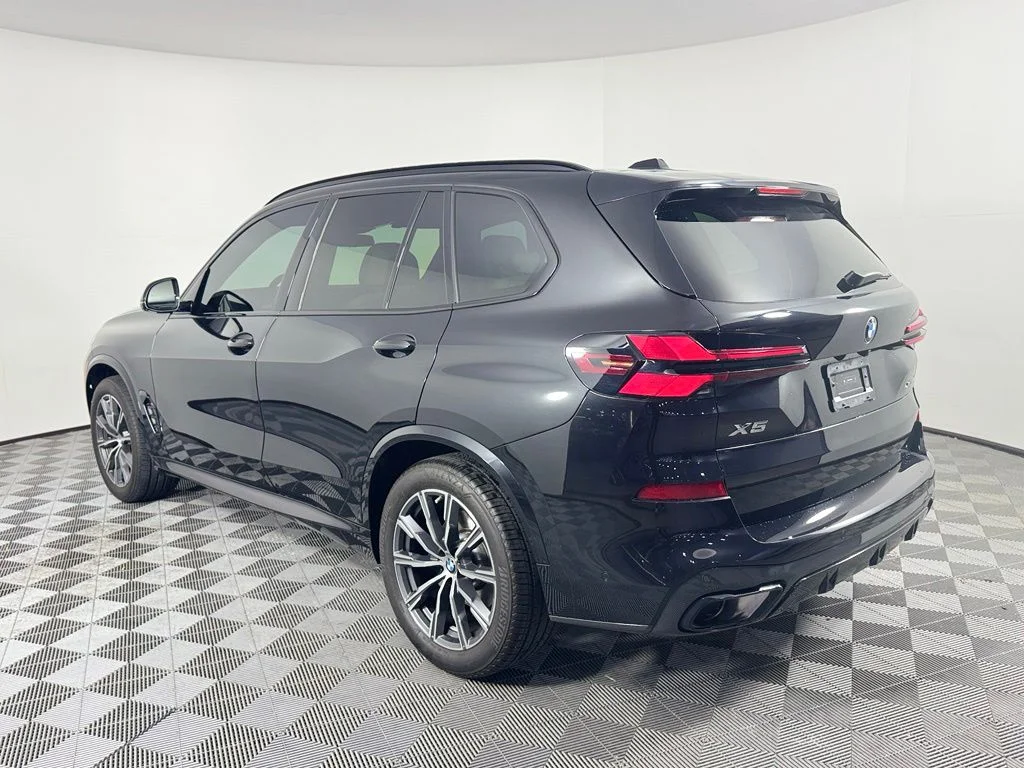 Certified Used 2026 Black Sapphire Metallic BMW xDrive40i image 7