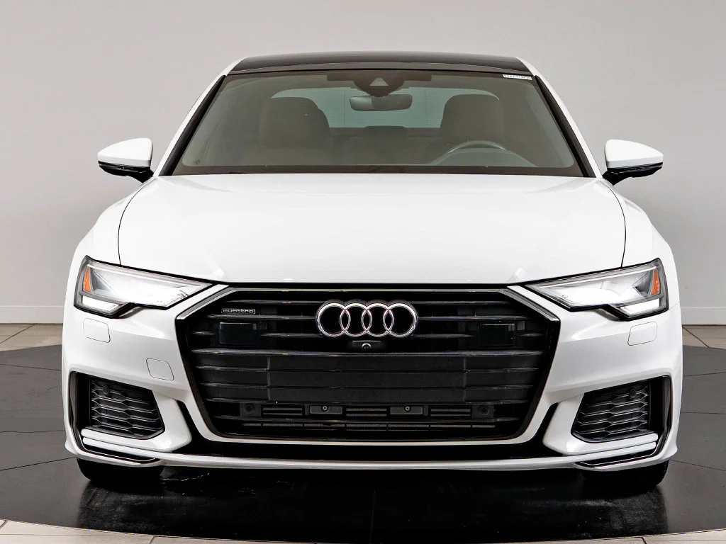 Used 2023 Glacier White Audi 55 Premium Plus image 2
