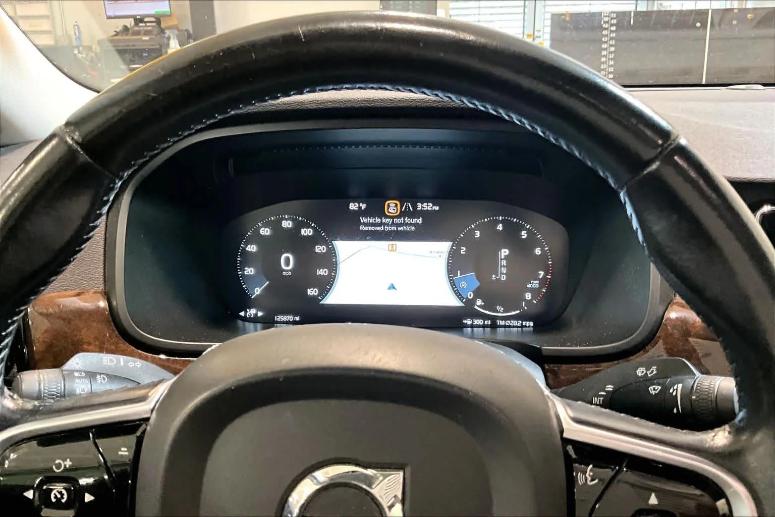 Used 2017 Magic Blue Metallic Volvo Momentum image 25