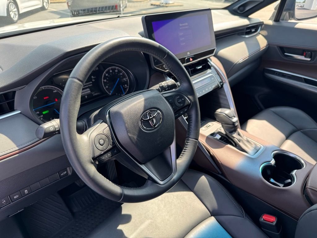 Used 2023 Beige Toyota XLE image 17