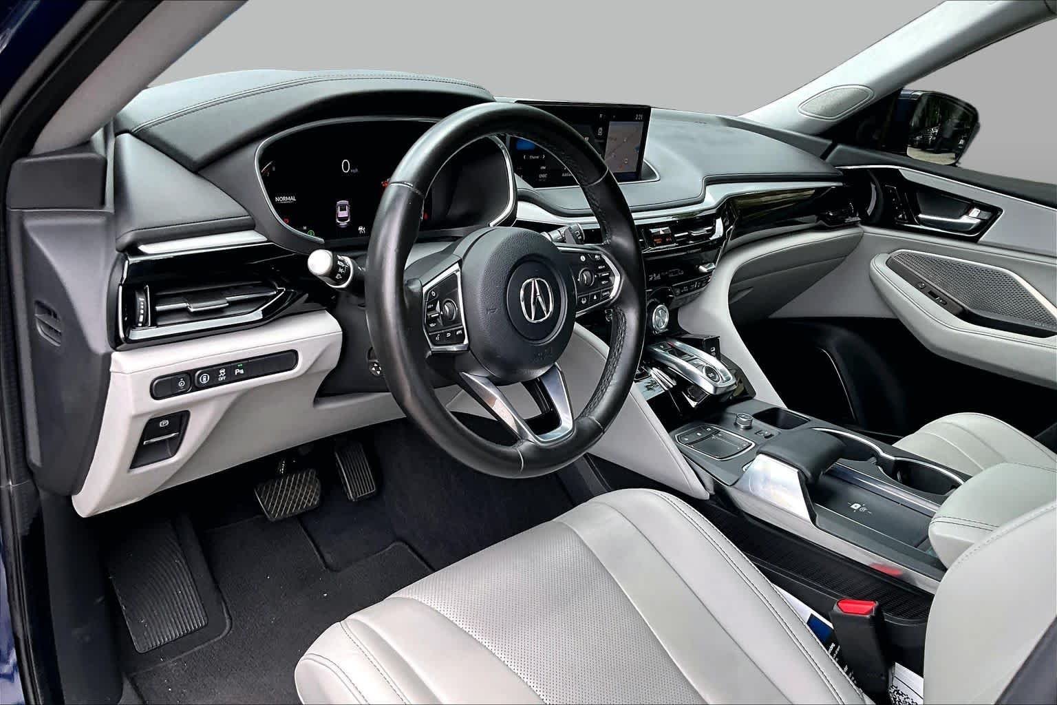 Used 2022 Fathom Blue Pearl Acura w/Technology Package image 18