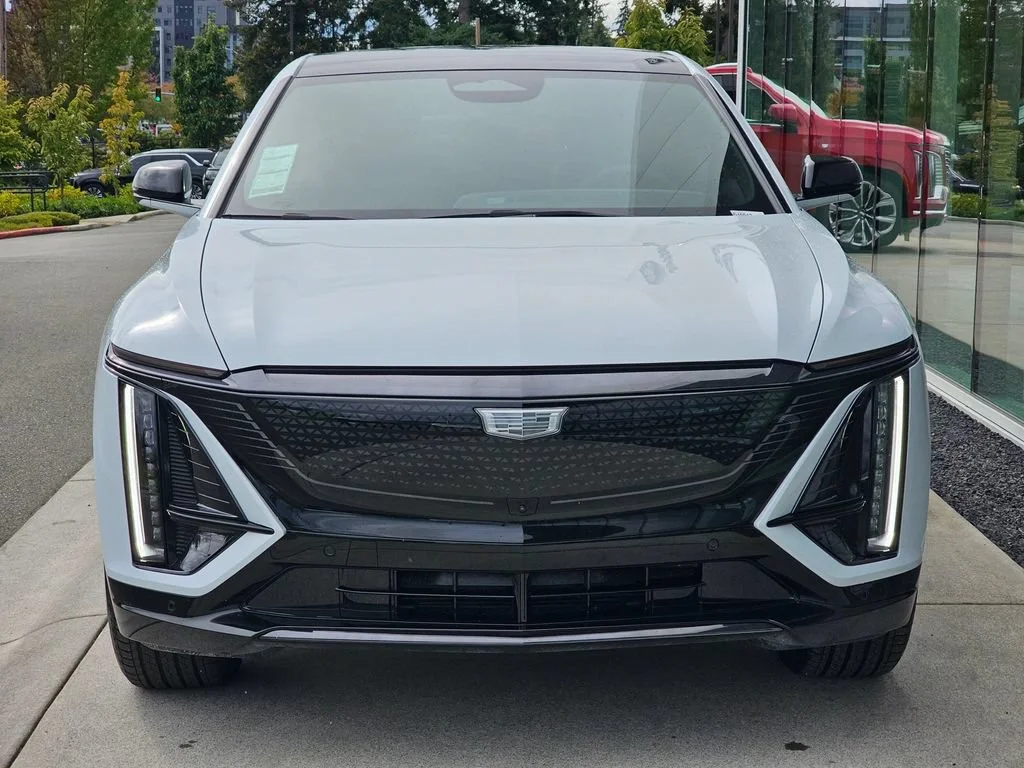 New 2027 Vibrant White Tricoat Cadillac Sport image 8
