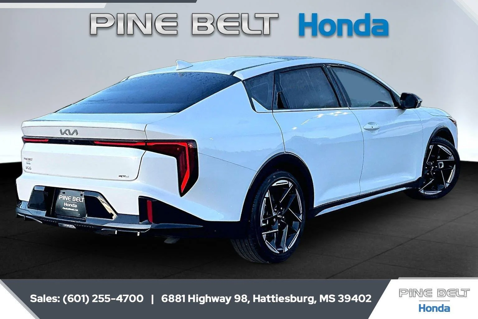 Used 2025 Snow White Pearl Kia GT-Line image 11