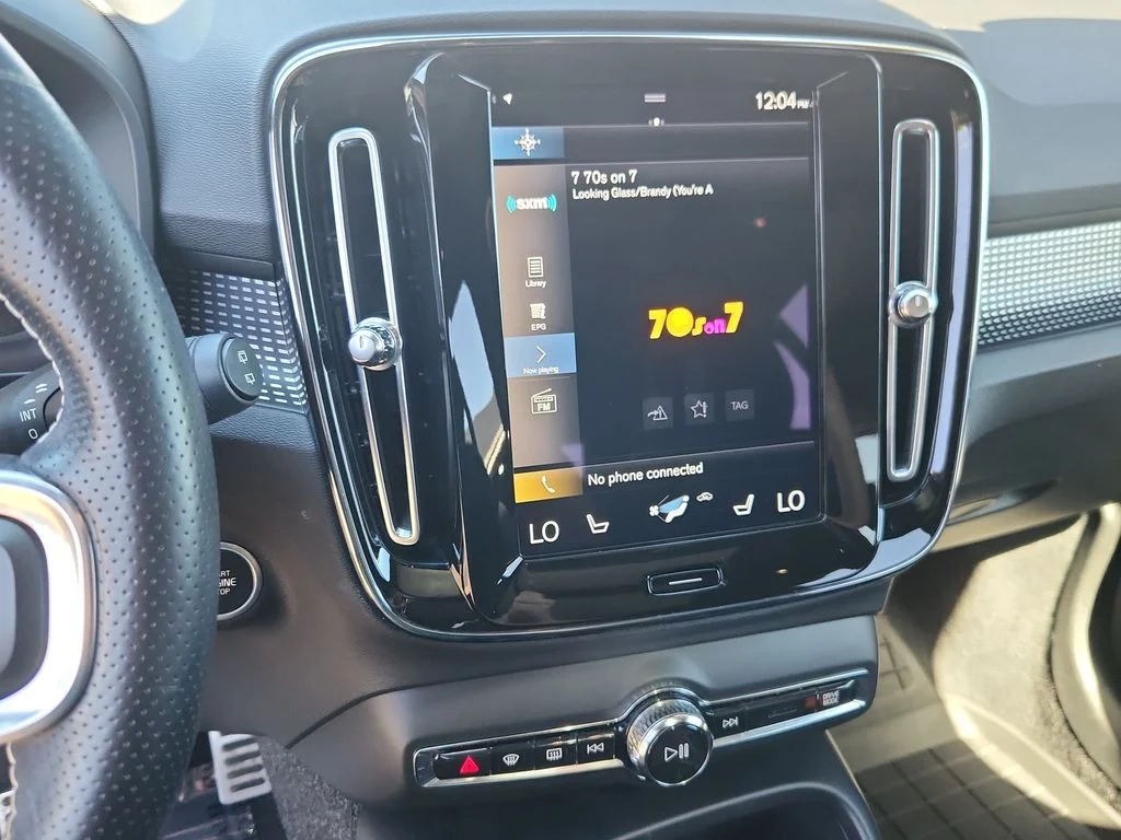 Used 2021 Gray Volvo R-Design image 22