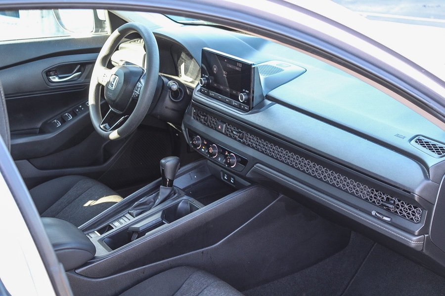 Used 2024 Silver Honda LX image 17