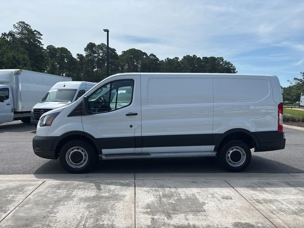 Used 2024 Oxford White Ford Base image 7