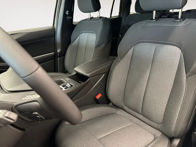 New 2026 41 Jeep Laredo image 9