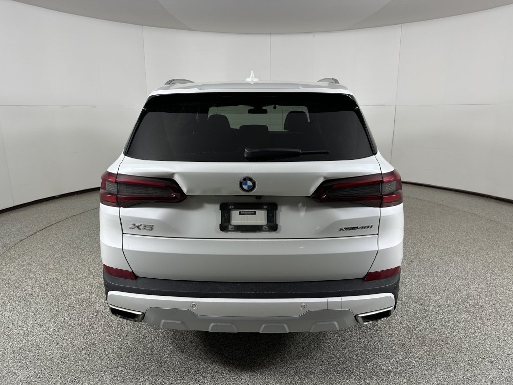 Used 2020 Mineral White Metallic BMW xDrive40i image 7