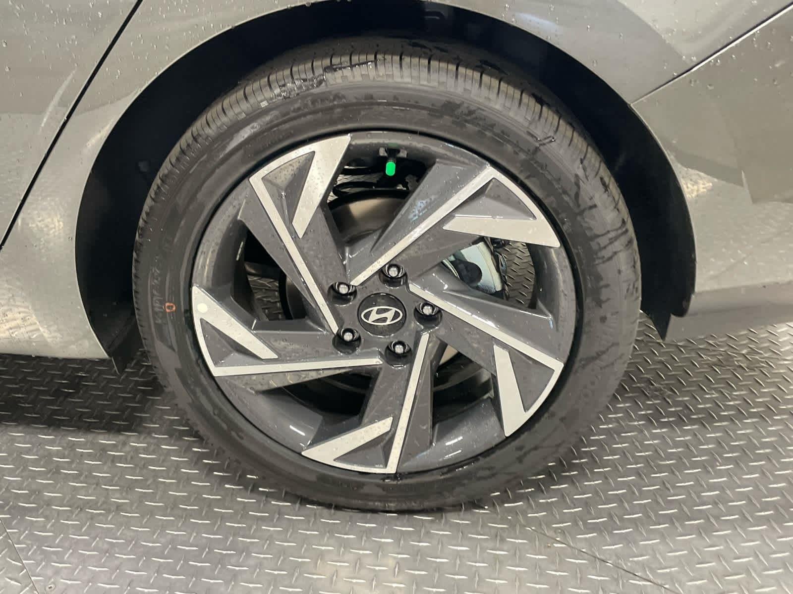 New 2026 Amazon Gray Hyundai Limited image 17