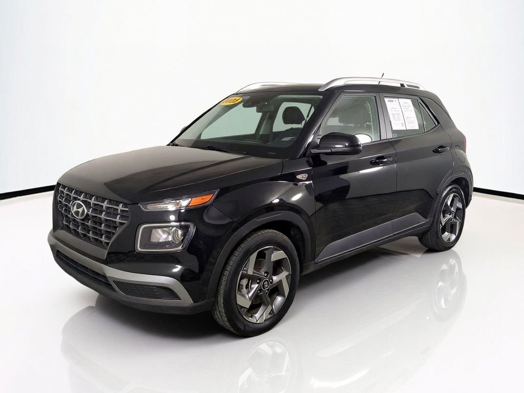 2025 Hyundai Venue SEL - Photo 11