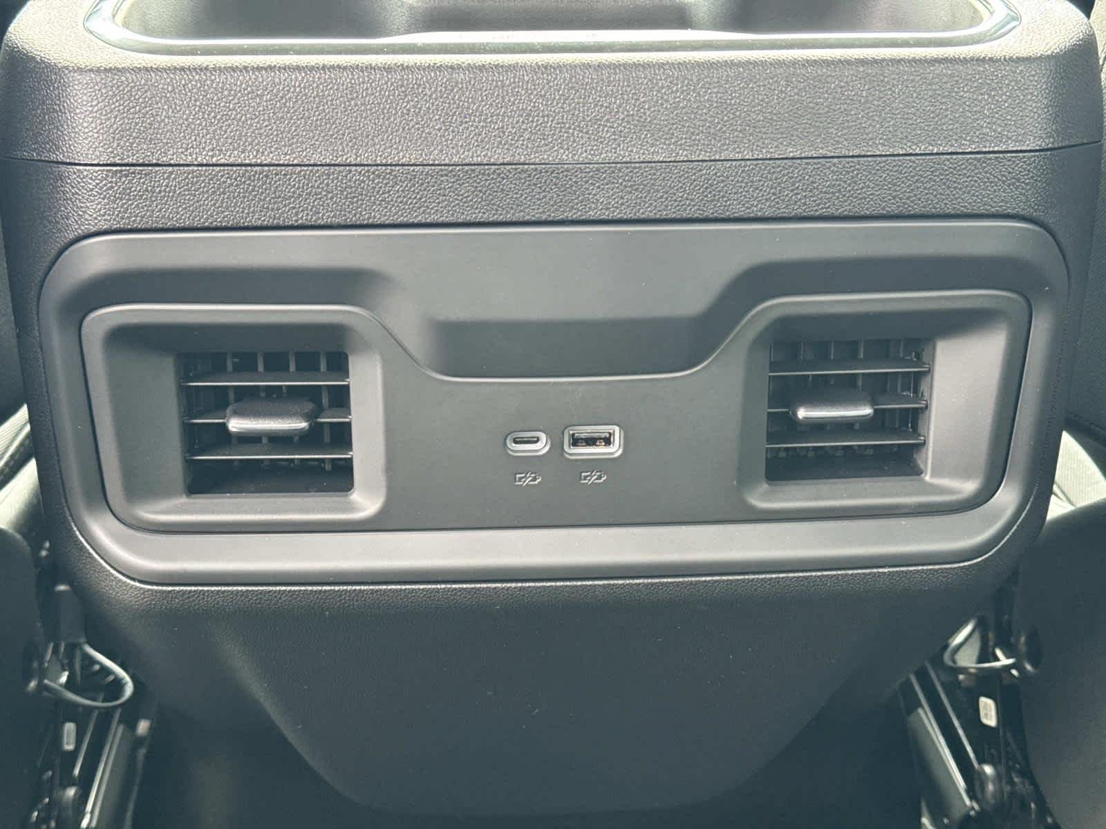 2026 Chevrolet Silverado 3500HD LT - Photo 9