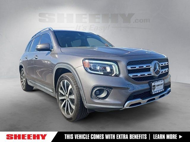 2023 Mercedes-Benz GLB GLB 250 4MATIC's photo