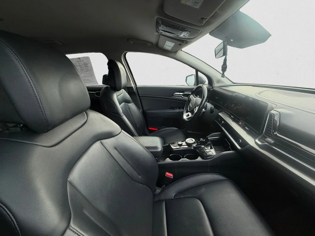 Used 2023 Black Kia EX image 10