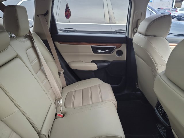 Used 2018 White Honda EX-L image 5