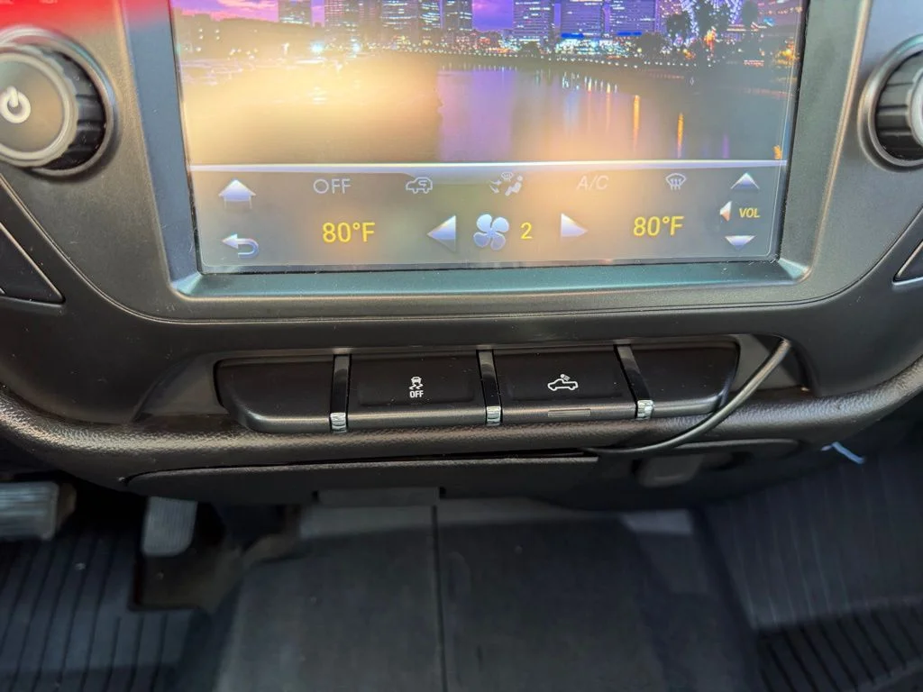 Used 2015 Black Chevrolet LT image 40