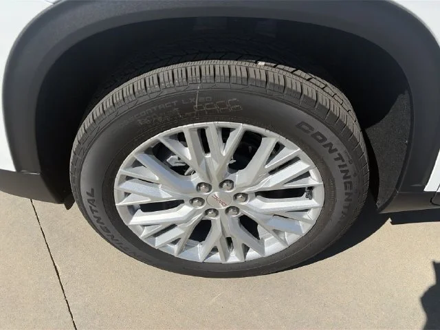 New 2027 White GMC Elevation image 9