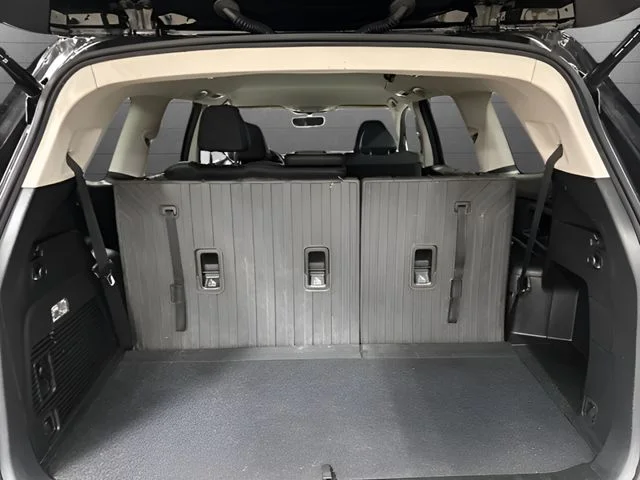 Used 2022 Black Subaru Limited image 20