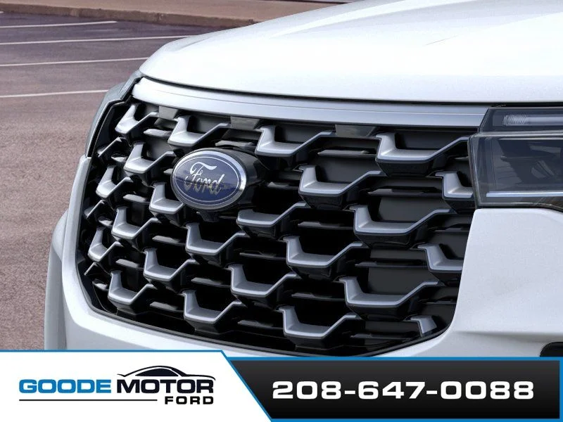 New 2026 Star White Metallic Tri-Coat Ford Platinum™ image 17