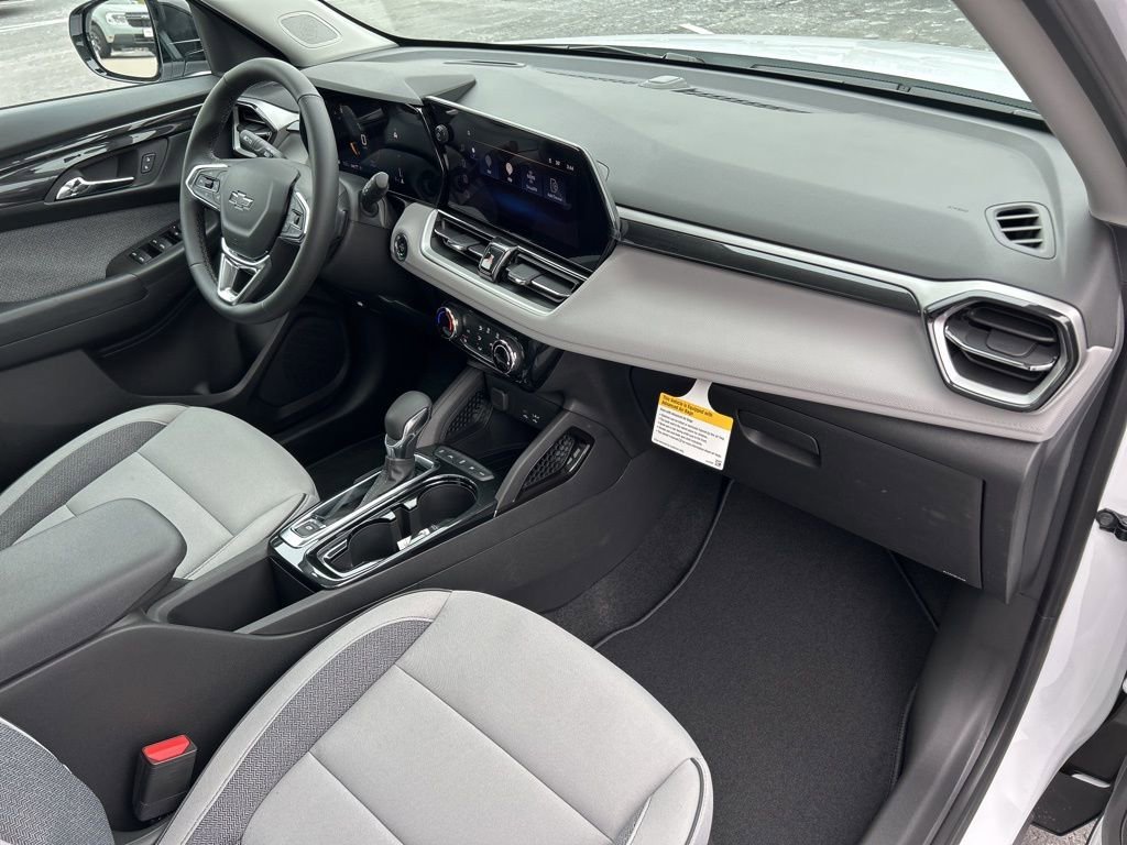 New 2026 Summit White Chevrolet LT image 46