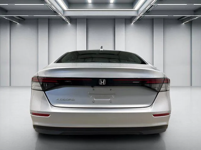 New 2026 Solar Silver Metallic Honda LX image 4