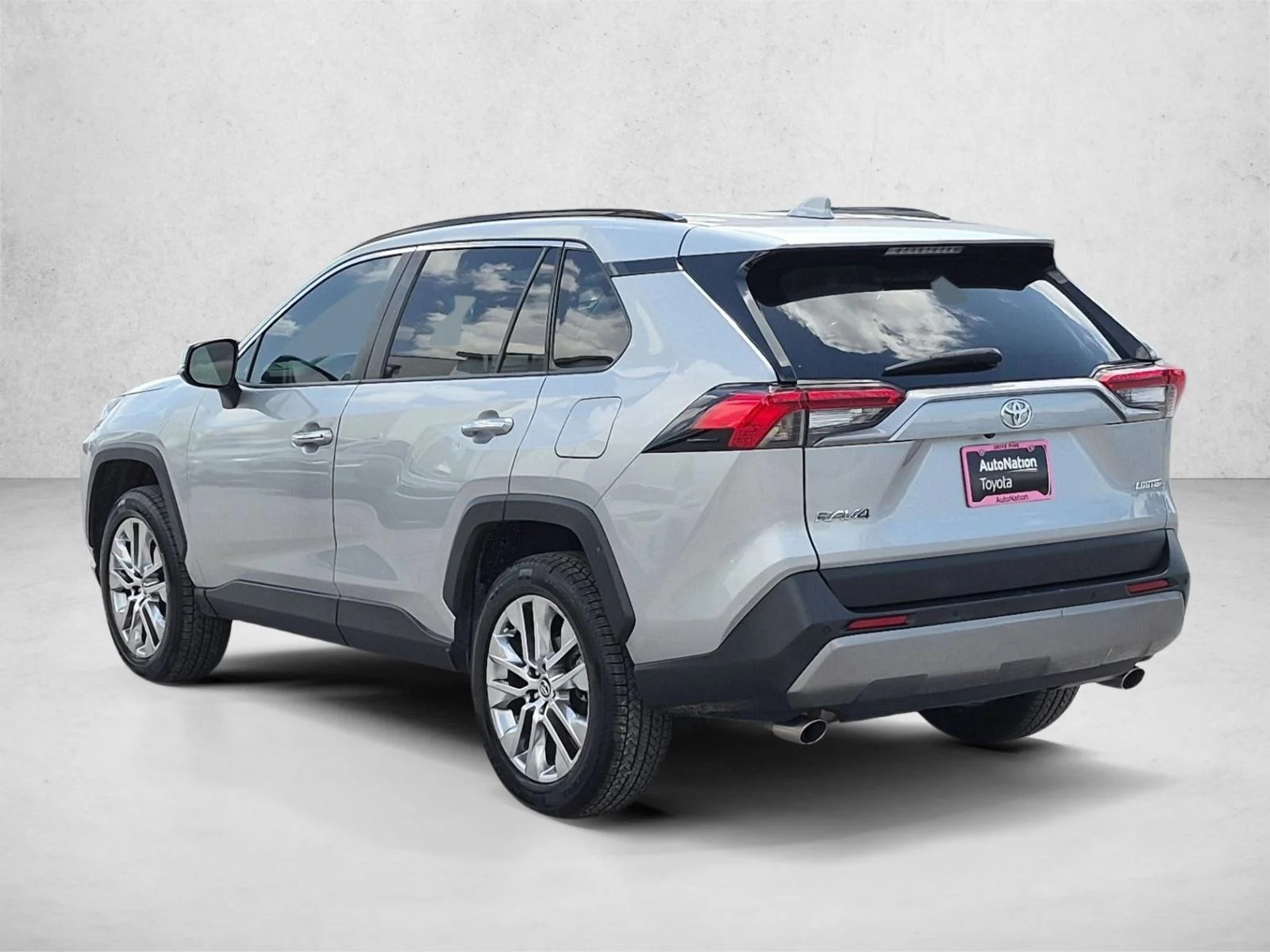 Used 2020 Silver Sky Metallic Toyota Limited image 8