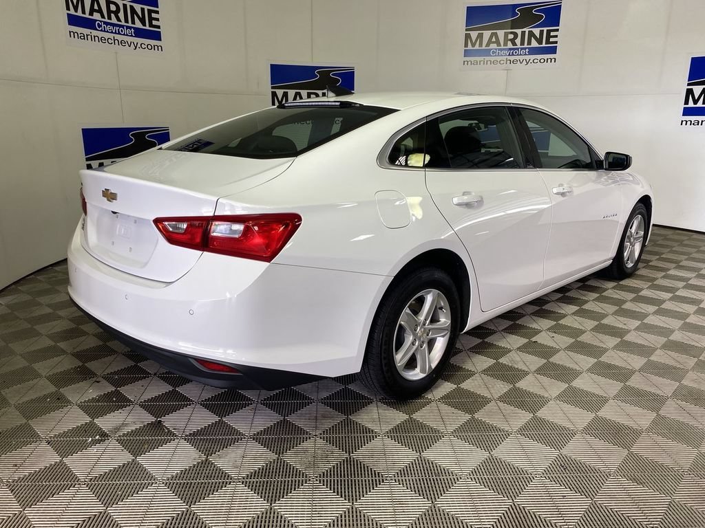 Used 2024 Summit White Chevrolet FL image 13