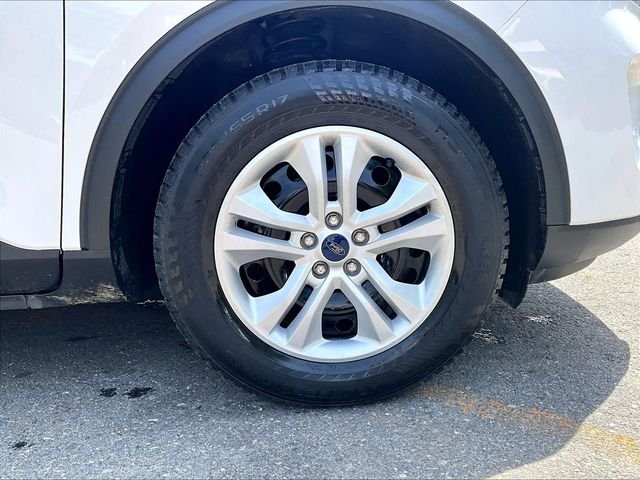 Used 2022 White Ford S image 9