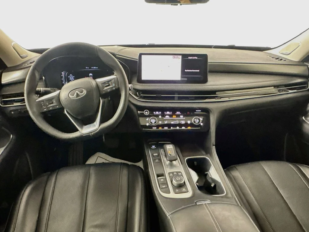 Certified Used 2024 Silver INFINITI LUXE image 30