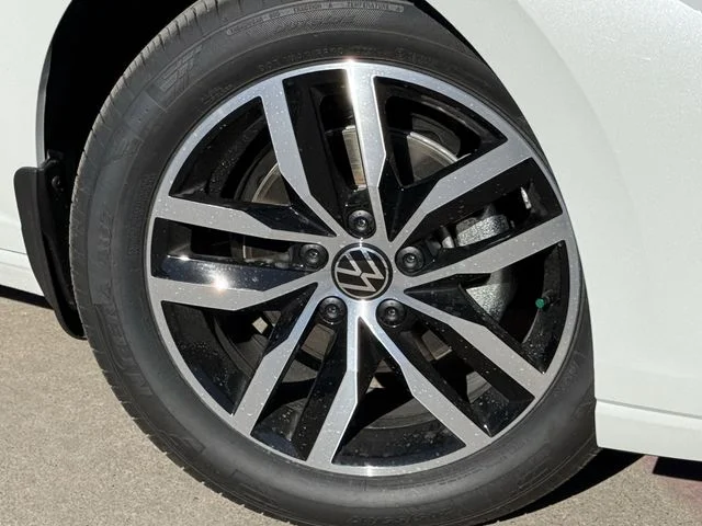 New 2026 White Volkswagen 1.5T SE image 8