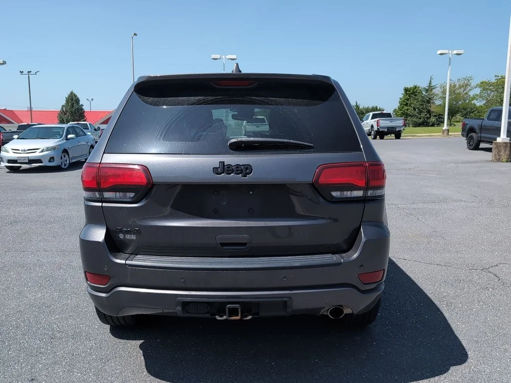 Certified Used 2021 Gray Jeep Laredo X image 6