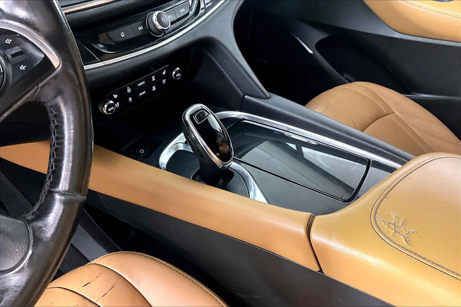 Used 2018 Ebony Twilight Metallic Buick Premium image 15
