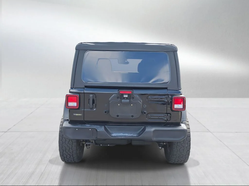 Used 2022 Black Clearcoat Jeep Unlimited Willys image 4
