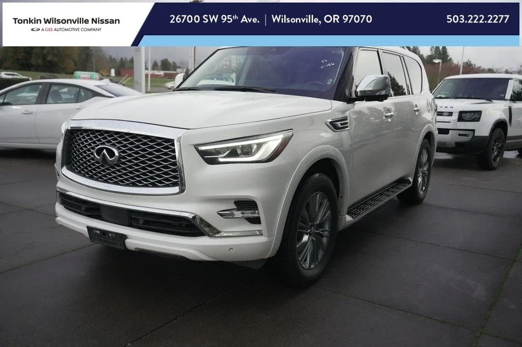 Used 2024 Moonstone White INFINITI LUXE image 12