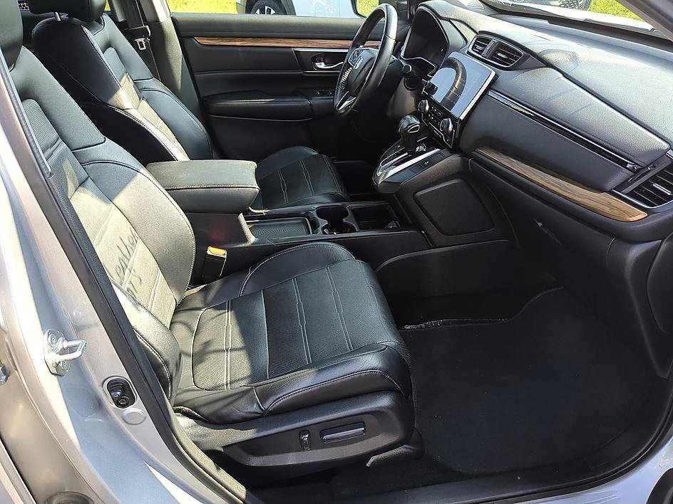 Used 2018 Lunar Silver Metallic Honda EX-L image 35