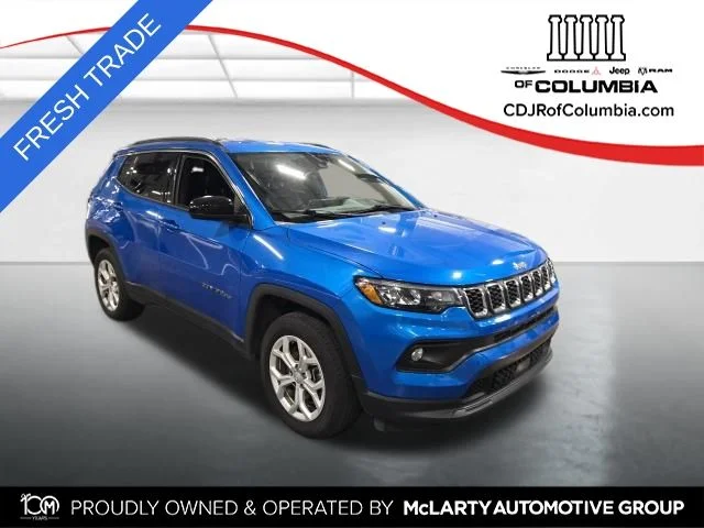 Used 2024 Blue Jeep Latitude image 1