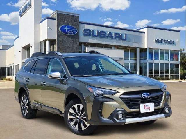 2023 Subaru Outback Touring's photo