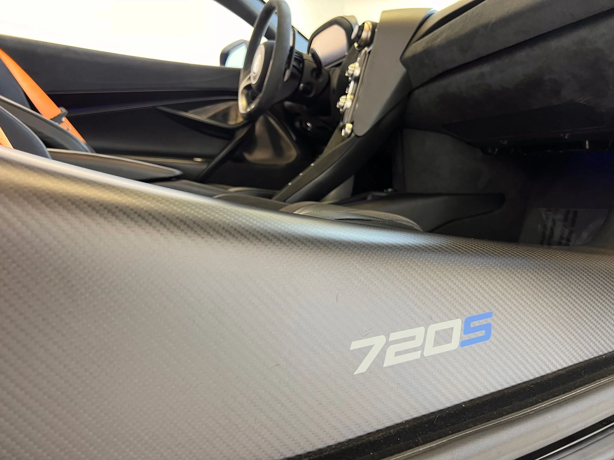 Used 2018 Blue McLaren Performance image 26