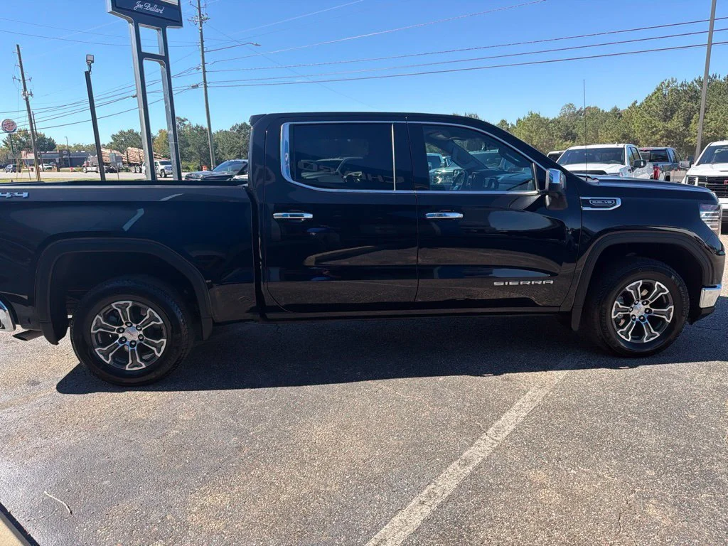 Used 2026 Onyx Black GMC SLT image 6