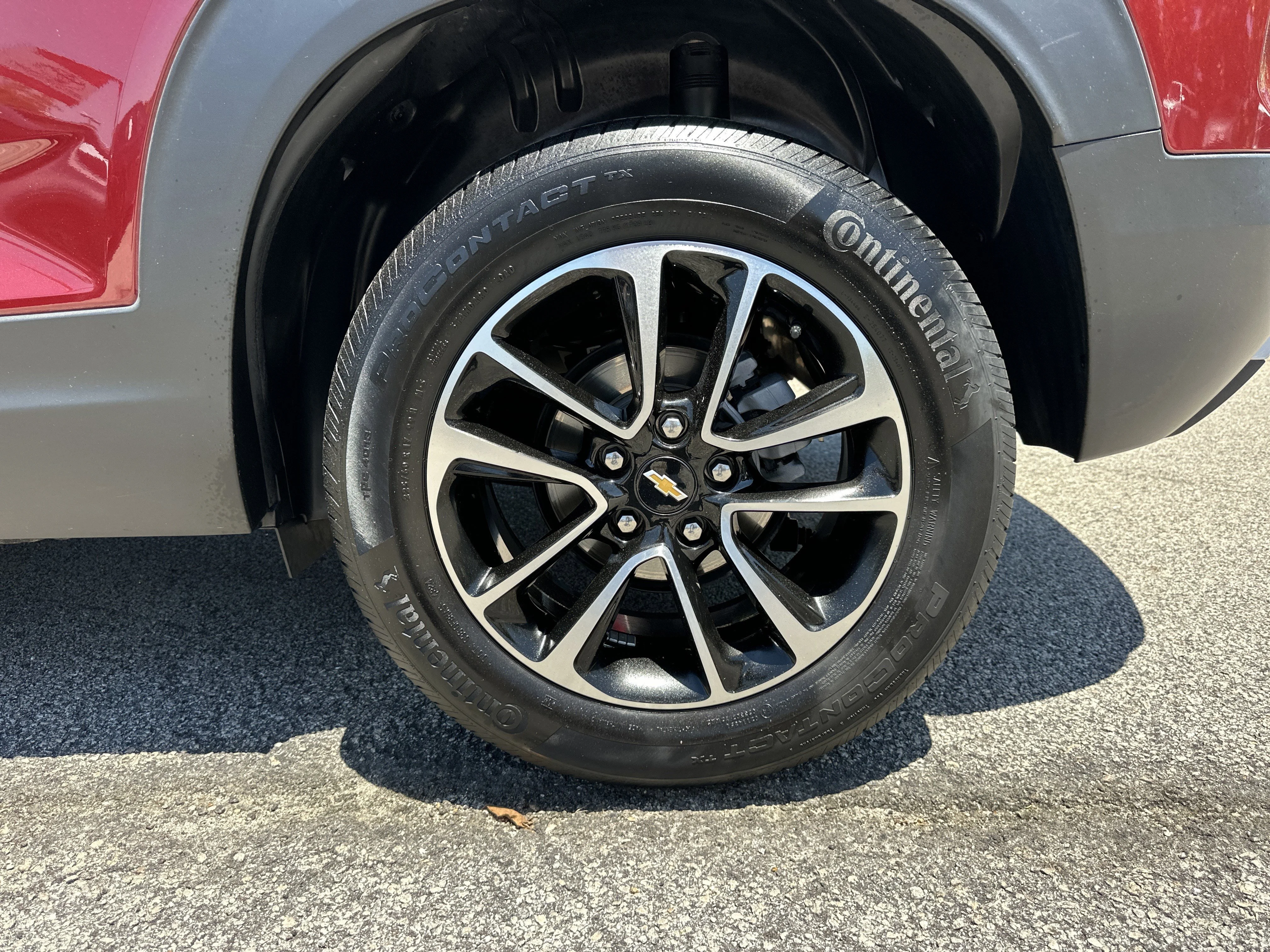 Used 2025 Crimson Metallic Chevrolet LT image 20