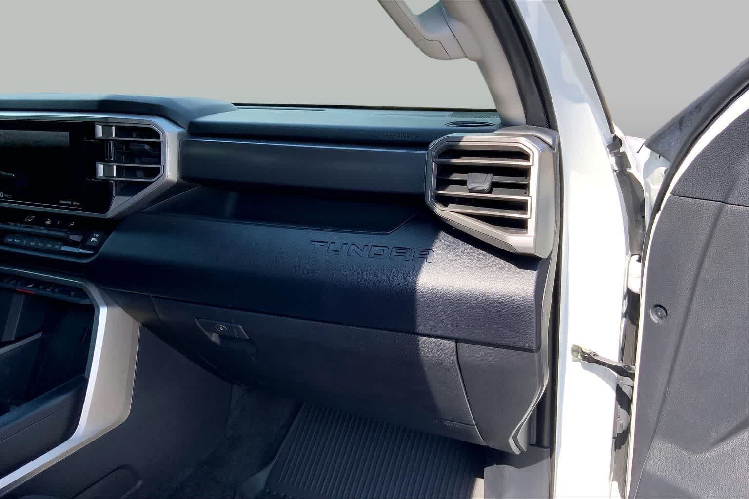 Used 2024 Ice Cap Toyota SR5 image 18