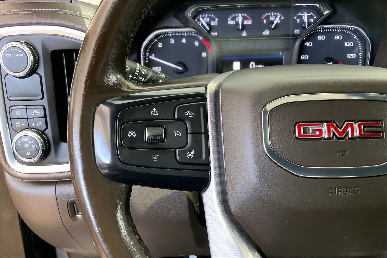 Used 2021 Satin Steel Metallic GMC SLT image 24