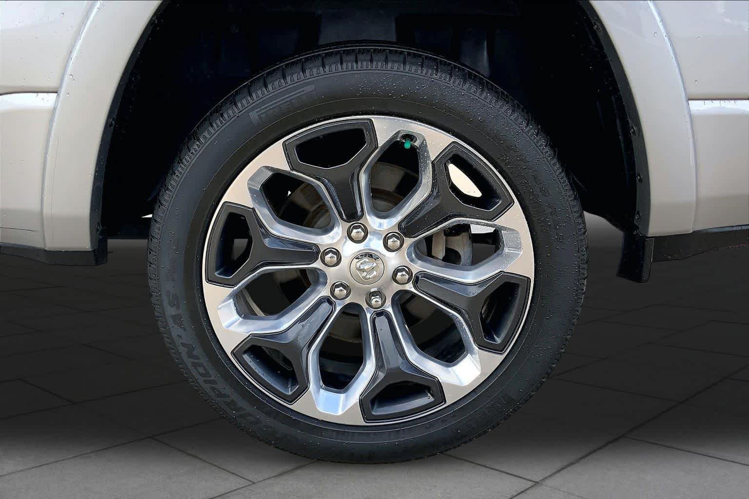 Used 2022 Billet Silver Metallic Clearcoat Ram Limited image 11