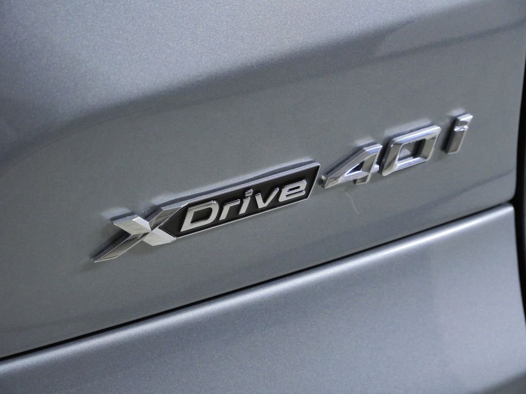 New 2026 Skyscraper Grey Metallic BMW xDrive40i image 12