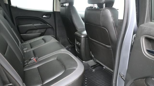 Used 2022 Gray GMC AT4 w/Leather image 9