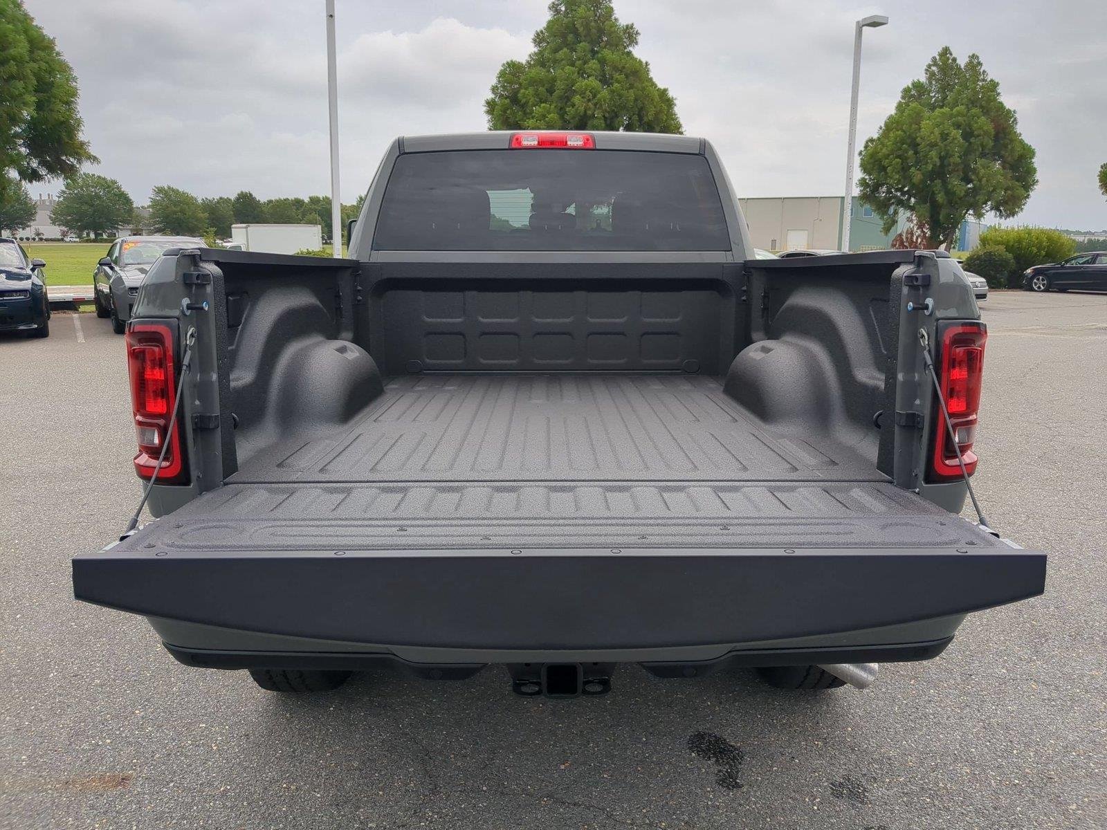 New 2026 Ceramic Gray Clear-Coat Exterior Paint RAM Big Horn image 28