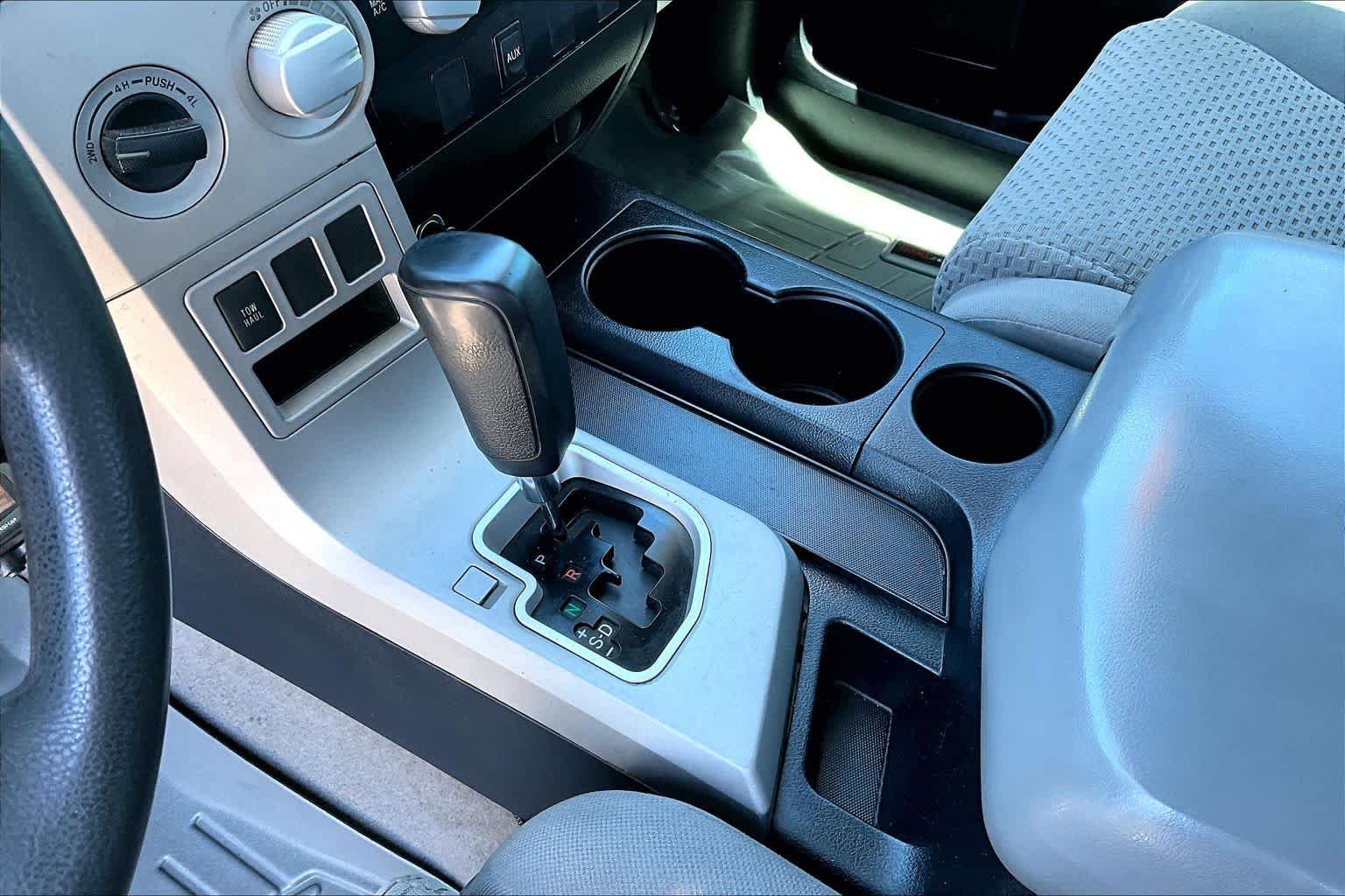Used 2007 Super White Toyota SR5 image 16