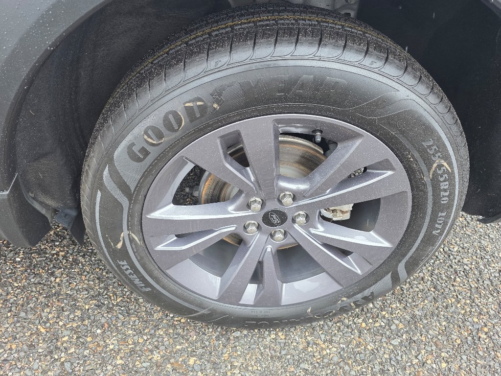 Used 2024 Silver Metallic Ford XLT image 29