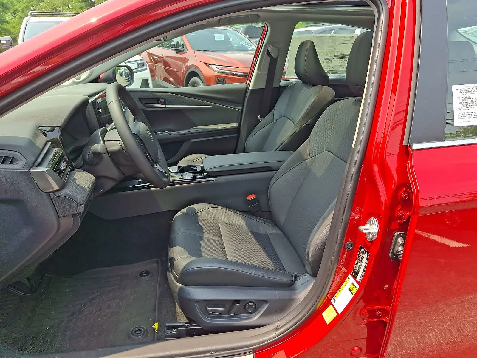 2026 Toyota Camry XLE - Photo 11