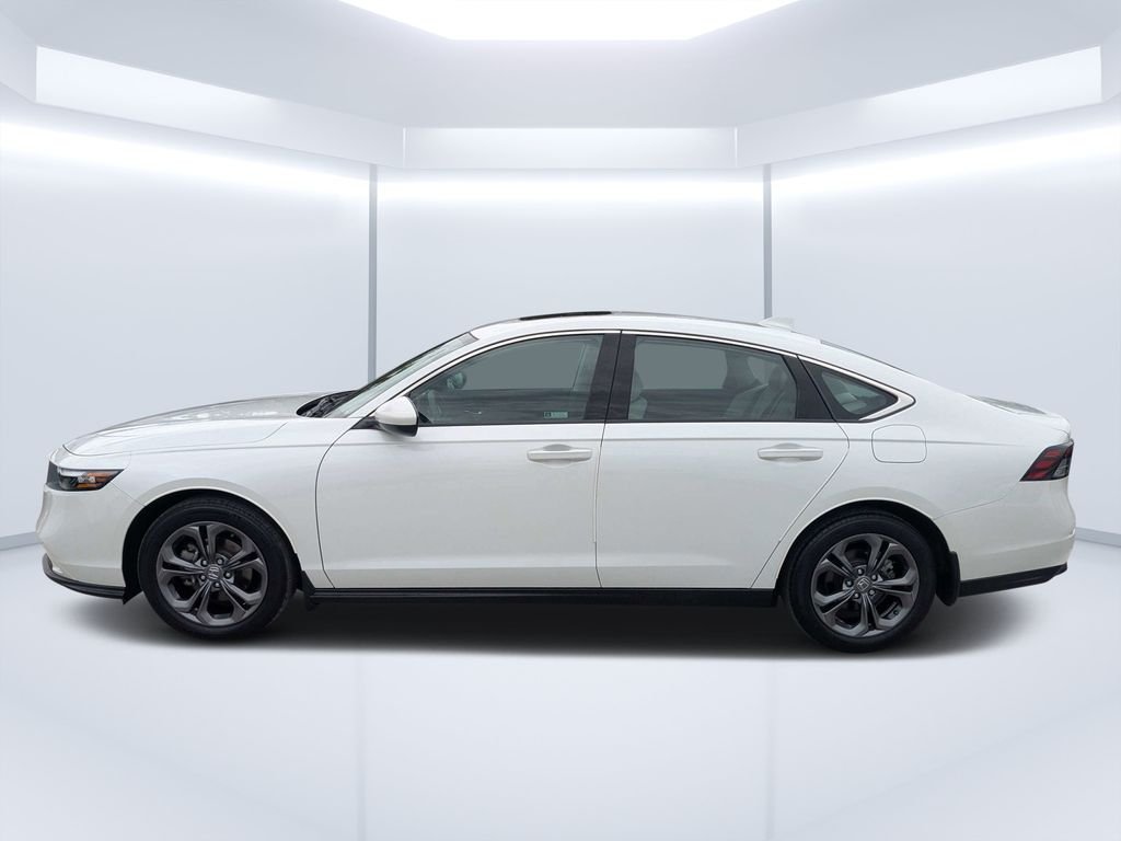 Used 2023  Honda EX image 6