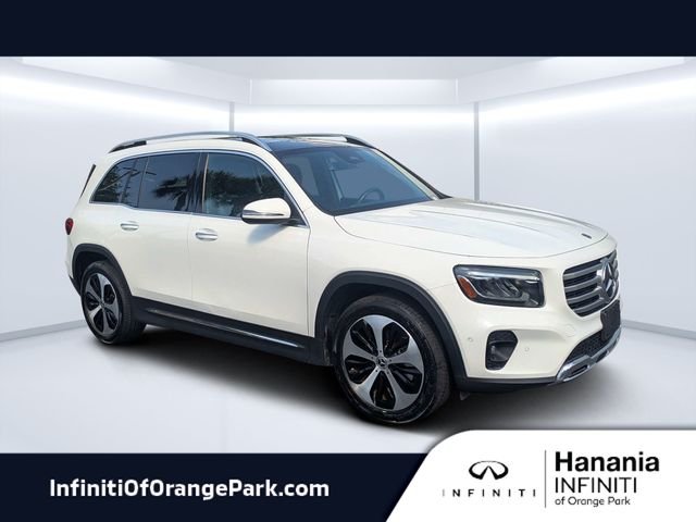 Used 2025 White Mercedes-Benz GLB 250 image 1